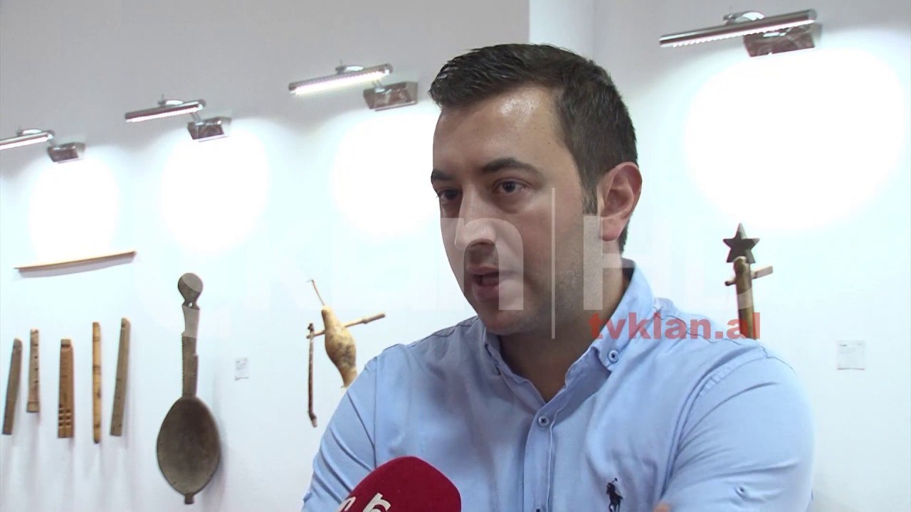 Dy shekuj vegla muzikore