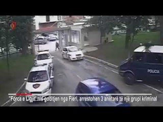 Télécharger la video: Ora News - Fier, goditet grupi kriminal i trafikut të kokainës, heroinës dhe i dyshuar për vrasje