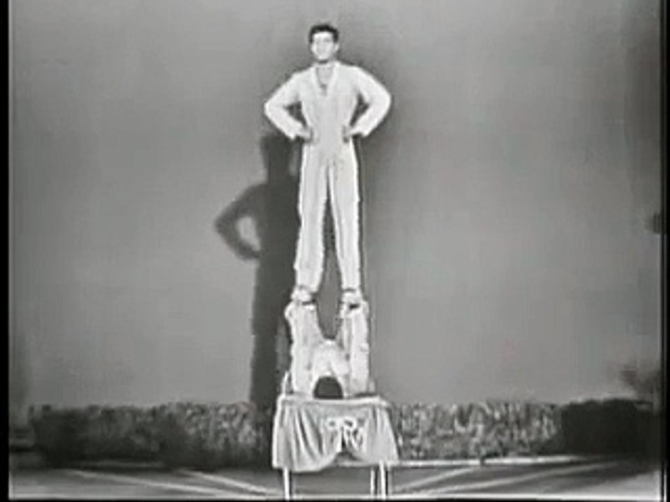 ABBOTT & COSTELLO SHOW - Colgate Comedy Hour - Hoagy Carmichael, 1953 part 1/2