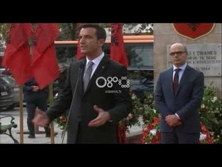 Ora News – Tirana feston 73-vjetorin e çlirimit, Veliaj: Të frymëzohemi nga historia