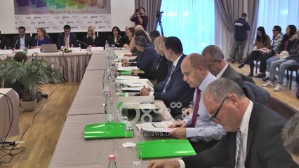 Ora News – "Këshillat bashkiakë jashtë funksioni"