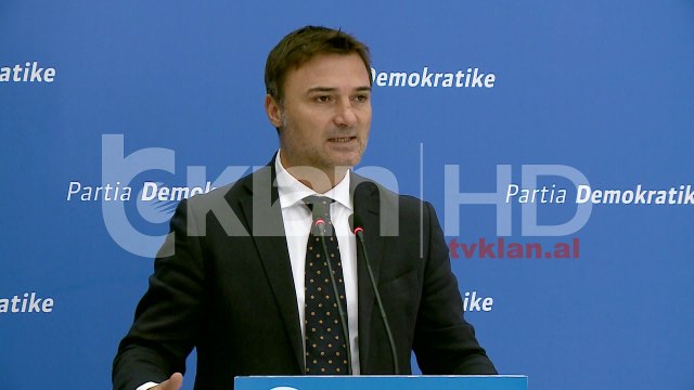 PD: Parate ne makinen e Sotes jane te Tahirit