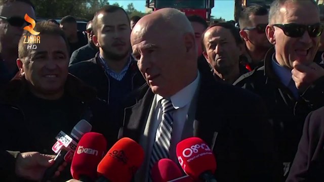 360° Gradë - NJË VIT E GJYSMË PA RROGA, PUNONJËSIT E BY PASSIT TË FIERIT DHE TË VLORËS NË PROTESTË