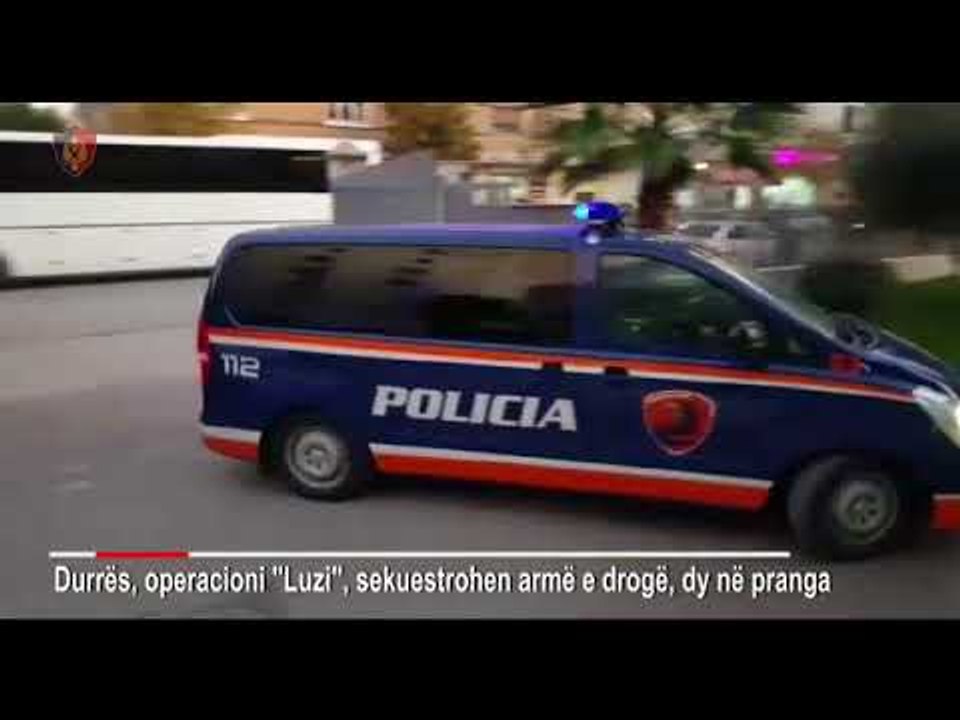 U kapën me drogë dhe armë zjarri, momenti i arrestimit të dy të rinjve