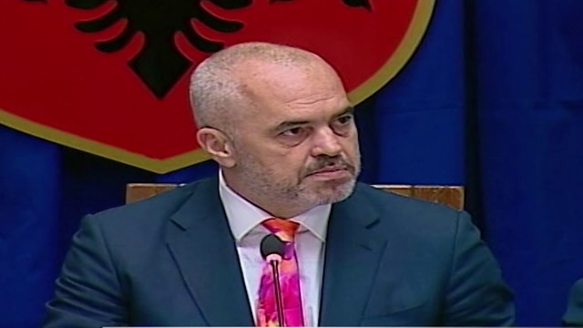 MIRATOHET DRAFTAXHENDA PER MBLEDHJEN E QEVERIVE TE KOSOVES DHE SHQIPERISE ME 27 DHE 28 NENTOR LAJM