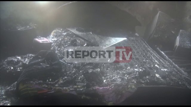 Report TV - Digjet një banesë në Lezhë, shkrumbohet dhoma, nuk ka të lënduar