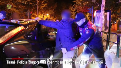 Download Video: Kontrollet me radar/ Gara me makina ne Tirane, rrezikohet jeta e policeve te rrugores