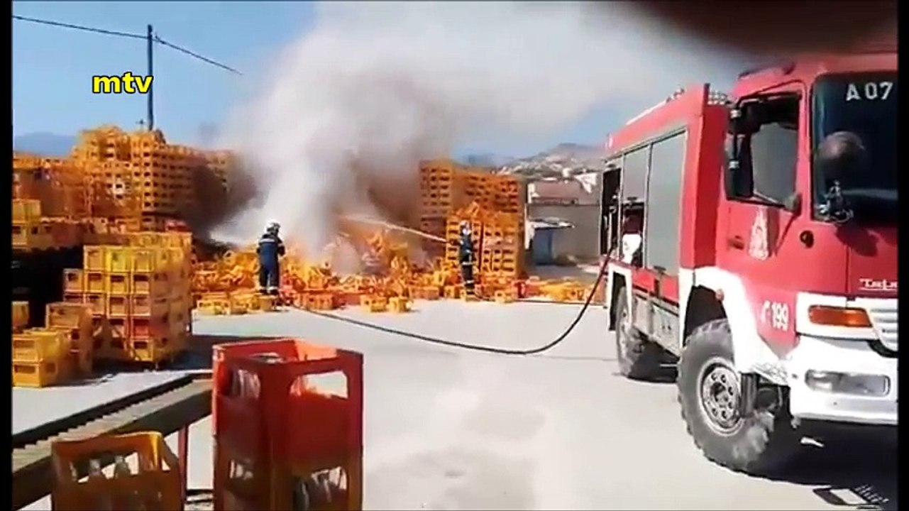 Φωτιά στις εγκαταστάσεις (αποθήκη) ΘΑΥΜΑ Σταματάκη