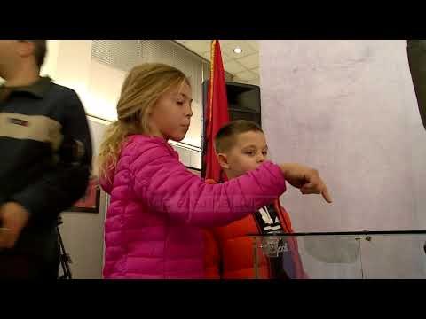 Ekspozita Kuq e Zi, Muzeu Historik përkujton Pavarësinë - Top Channel Albania - News - Lajme