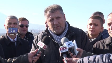 Edhe kryetari në ardhje i Prizrenit, Mytaher Haskuka, nderoi dëshmorët në Landovicë