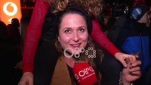 Ora News - Emeli Sande vishet kuq e zi në skenë, përshëndet shqip
