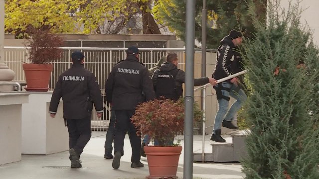 “Dhuna në Kuvend”, paraburgim edhe për dy persona
