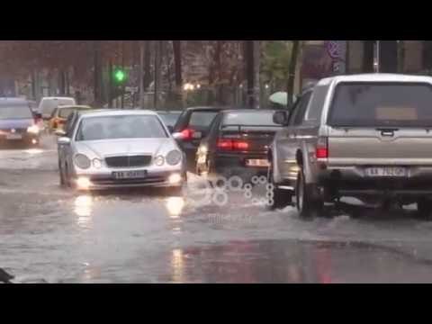 Ora News – Moti i keq, nesër pezullohet mësimi në shkolla