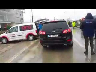 Xhafaj del ne terren, shikon nga afer problemet ne autostraden Tirane - Durres