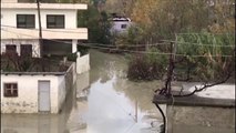 Report TV - Shijak, përmbytjet dëmtojnë 80 banesa, evakuoen 50 familje