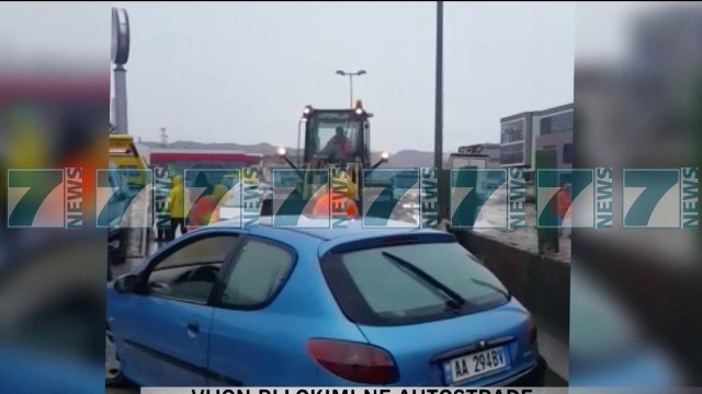 AUTOSTRADA ENDE E BLLOKUAR PER SHKAK TE PERMBYTJES - News, Lajme - Kanali 11