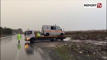 Report TV - Aksidentohet ambulanca në Milot vdes djali, po shoqëronte nënën