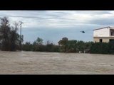Video e re/ Helikopteri monitoron situaten nga ajri