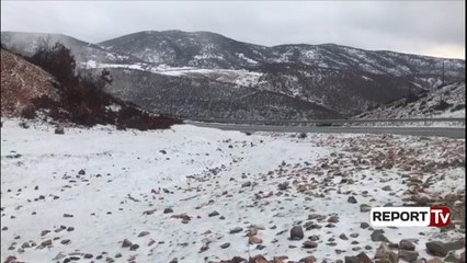 Report TV - Mbërrin acari në Kukës,shi e borë kudo, temperaturat në ekstrem