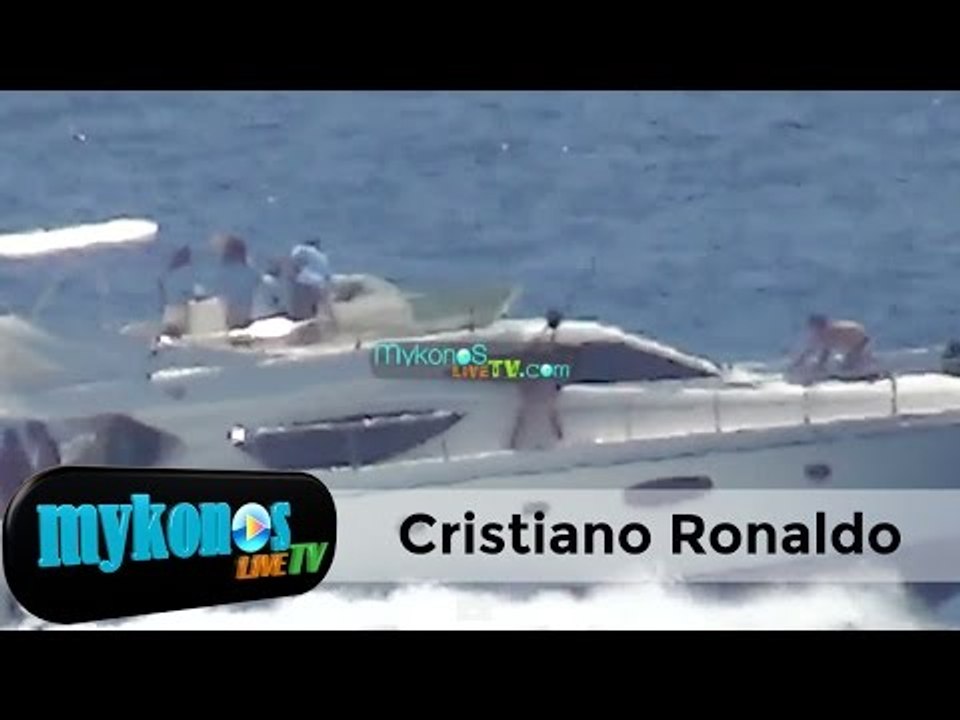 Cristiano Ronaldo soaks up the sun in Mykonos!