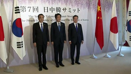 한일중 '판문점 선언' 지지...中 "미래 보장"·日 "제재 유지" / YTN