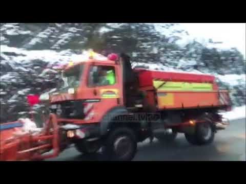 Kukës, trashësia e borës arrin në 30 cm - Top Channel Albania - News - Lajme