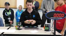 Australian Feliks Zemdegs broke the world record for solving the Rubik’s cube in 4.22 seconds in Melbourne, Australia, on May 6, 2018. (Video: VCG)