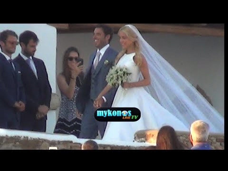 Ονειρικός γάμος για Νομικού και Θεοδωρίδη με φό...