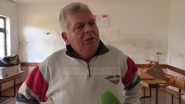 Drama pas përmbytjes; banorët presin dëmshpërblimet - Top Channel Albania - News - Lajme