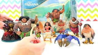 Disney Princess Moana, Maui & friends with Princess Ariel in Kinetic Sand & Learn Letters & to Spell