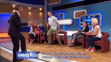 WOMAN THINKS BOYFRIEND SMELLS OF FISH