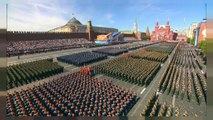 Rusia muestra novedades militares en el desfile del Día de la Victoria