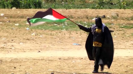 İsrail'i 'Batman' kıyafetiyle protesto etti - GAZZE
