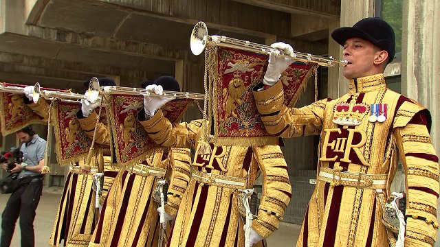 Household Cavalry Mounted Regiment prepare for Royal Wedding