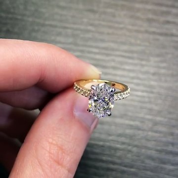 GIA Certified Oval Diamond Ring