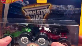 MONSTER JAM SHOWDOWN ROUND 2 HOT WHEELS Monster Trucks Grave Digger