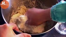 Recette des sfenjs : Beingnets marocains / Moroccan donuts recipe / طريق إعداد السفنج المغربي