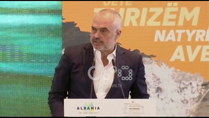 Ora News - Ramën s'e lënë të flasë, ia presin fjalën me fishkëllima: Shkoni në pyll!