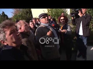 Ora News – "Nuk duam patate, thelloni lumin" banorët e Novoselës i përvishen kryebashkiakut Leli