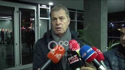Ora News - Duro: I kënaqur me ekipin, fitorja “falë” kushteve atmosferike