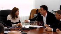 Report TV - Sherr te Siguria: Noka i heq mikrofonin Felajt: I futët gishtin shqiptarëve
