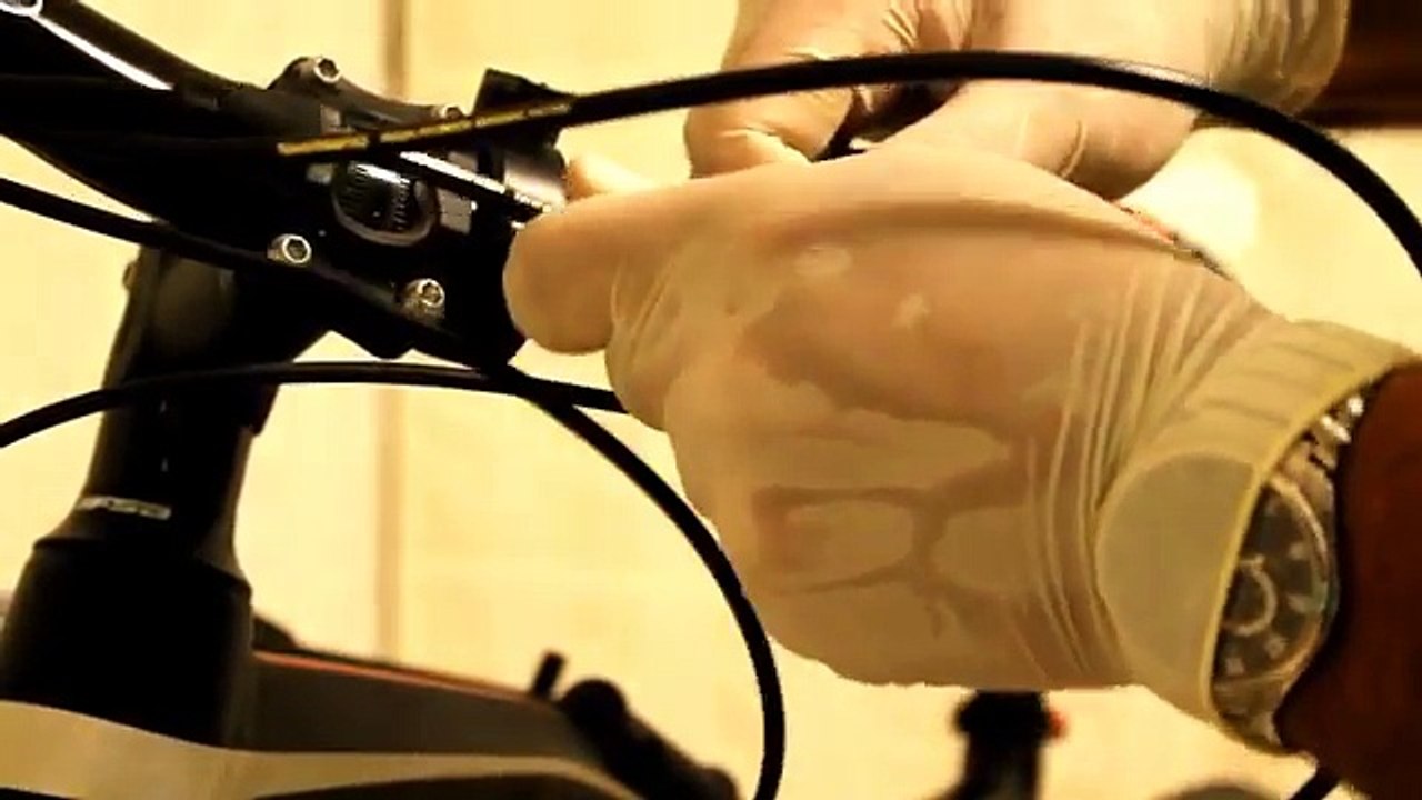 How to shorten hydraulic brake hose Shimano (step by step) Vidéo