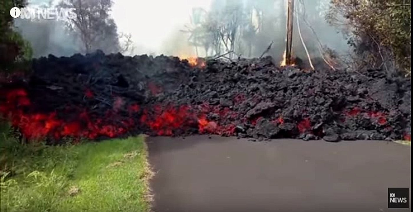 Hawaiian lava flows ‘faster than a turtle’