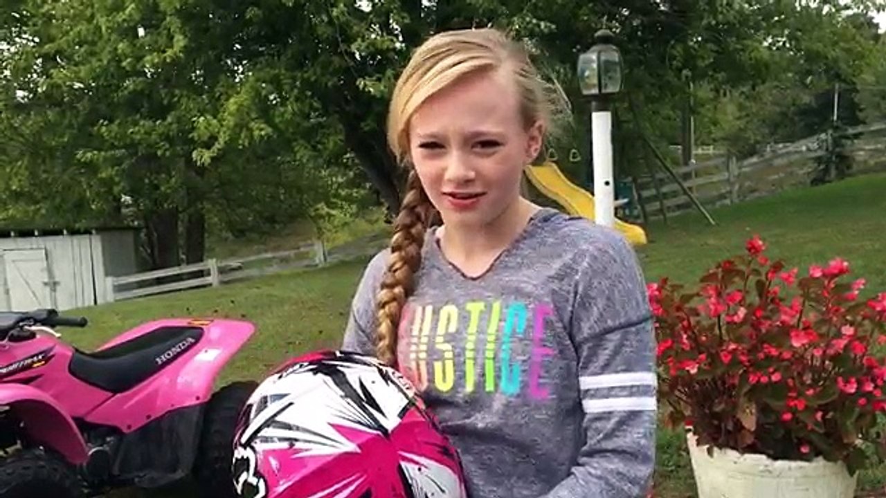 Friday the 13th princess Ella is kidnapped by Jason & gets rescued by the creepy clown in the woods