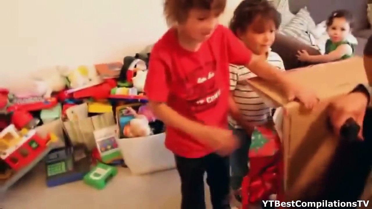 Soldiers Coming Home Surprise Compilation 2016 - 43