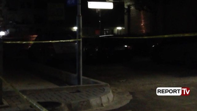 Report TV - Vlorë, alarm për eksploziv në një automjet, policia rrethon zonën