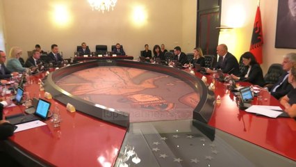 Shteti pagoi Balilin me tendera e kontrata  - Top Channel Albania - News - Lajme