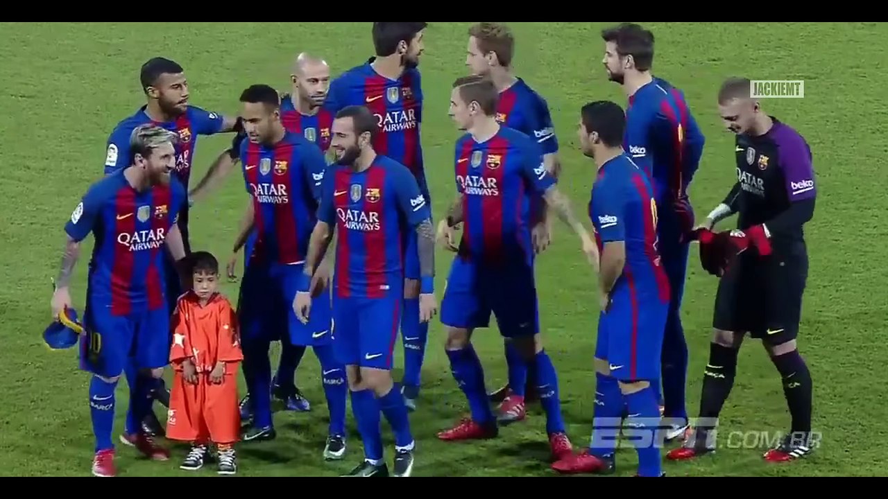 Lionel Messi #RESPECT Moments ● HD