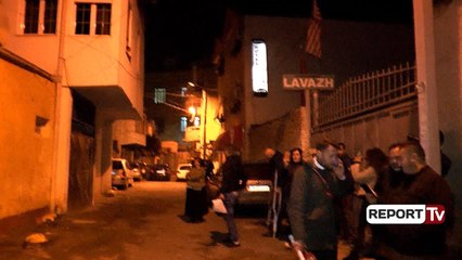 Report TV - Familja Hoxha:Jemi ngunjuar do hidhemi nga taraca nëse nuk ikën IMT