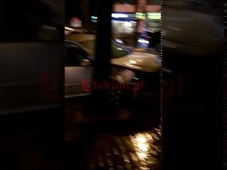 Tri makina perplasen ne qender te Tiranes